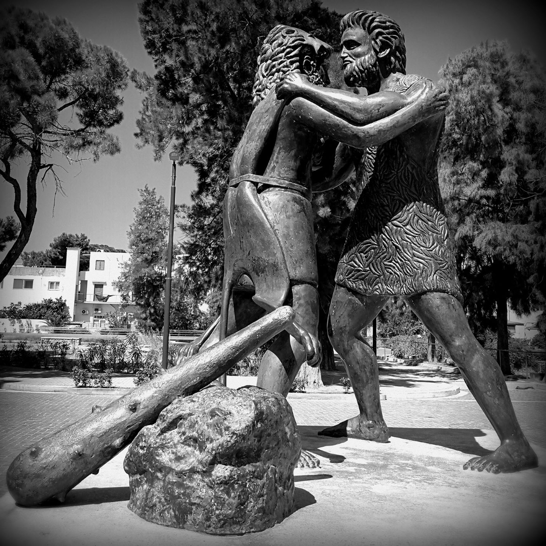 Standbeeld - Heracles en Antagoras