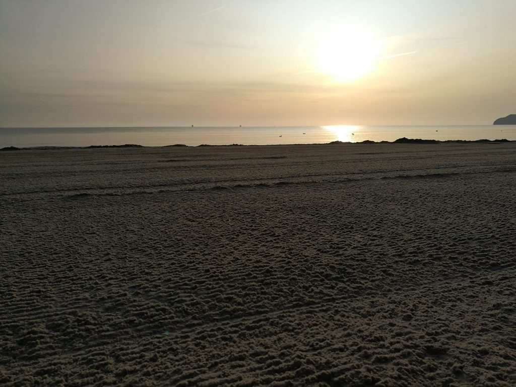 Sonnenaufgang am Strand von Binz