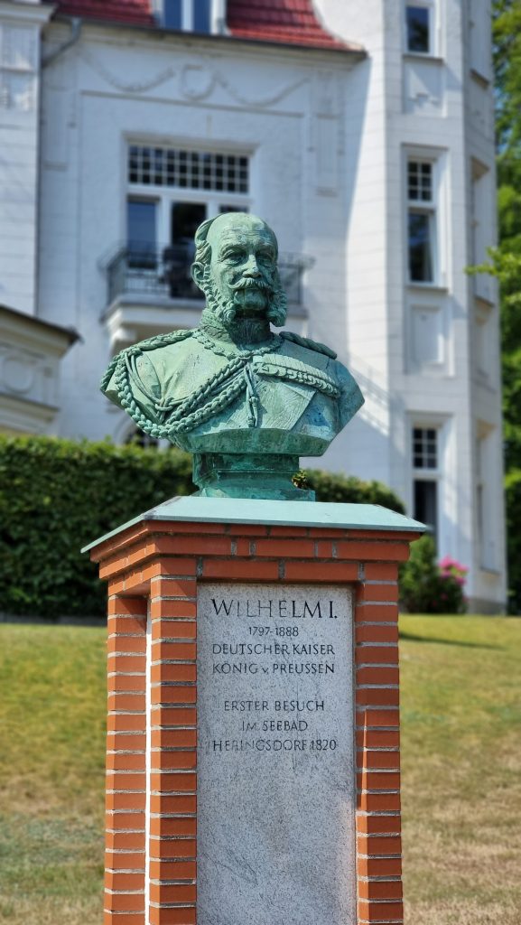 Статуята на Вилхайм I в морския курорт Херингсдорф 1820 г