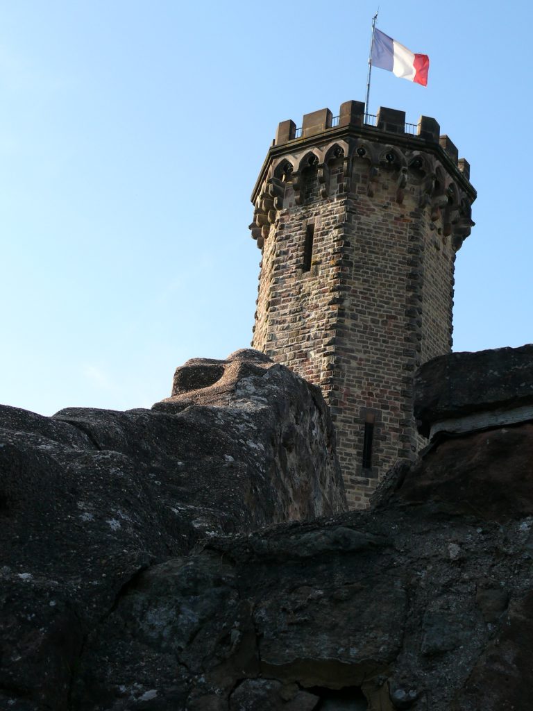 Burg Schlossberg Turm Saar-Eck II