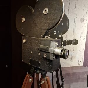 Alte Filmkamera (Madame Tussauds April 2022)