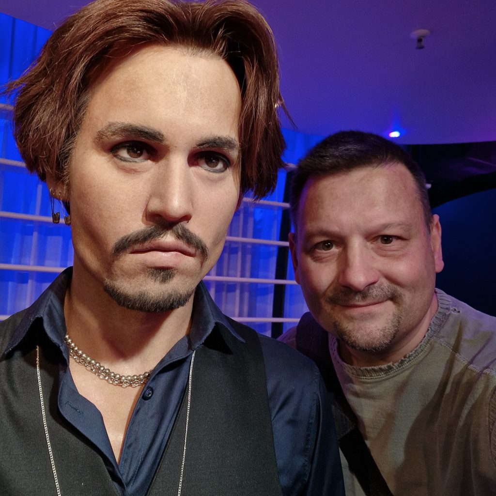 Kohli und der Johnny Depp (Madame Tussauds April 2022)