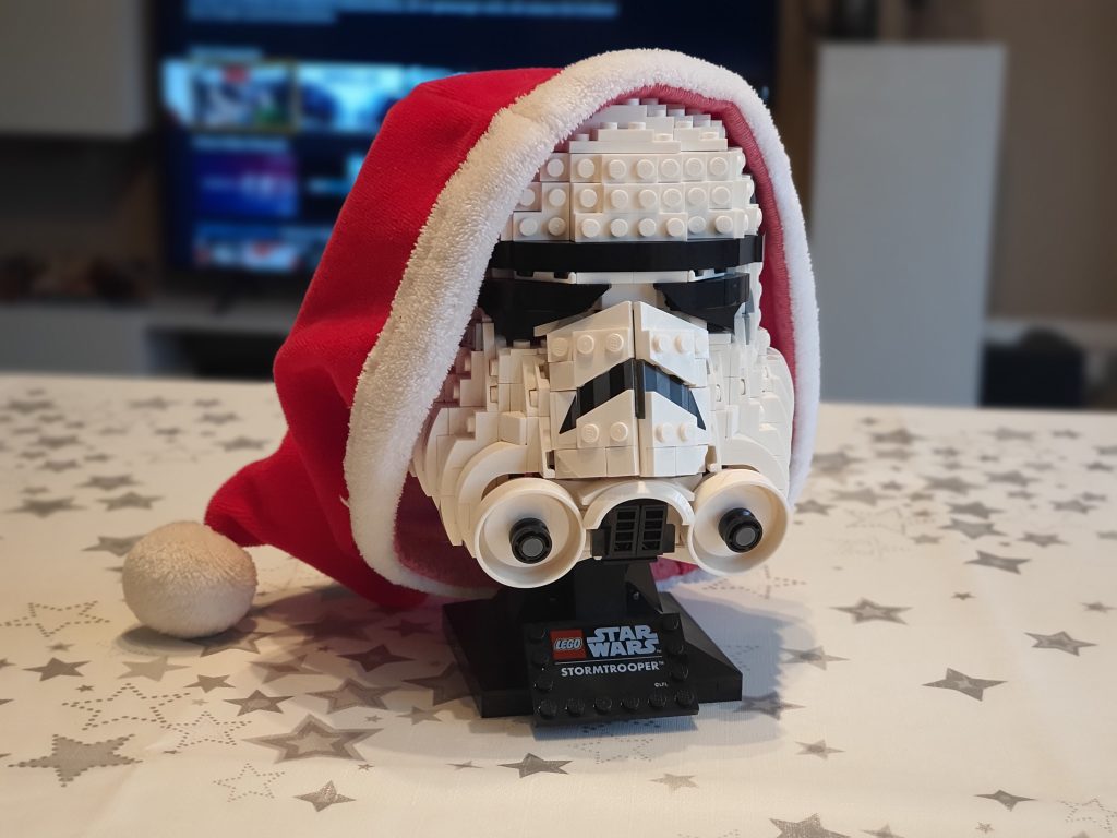 LEGO 75276 Star Wars Stormtrooper Büste mit Weihnachtsmütze