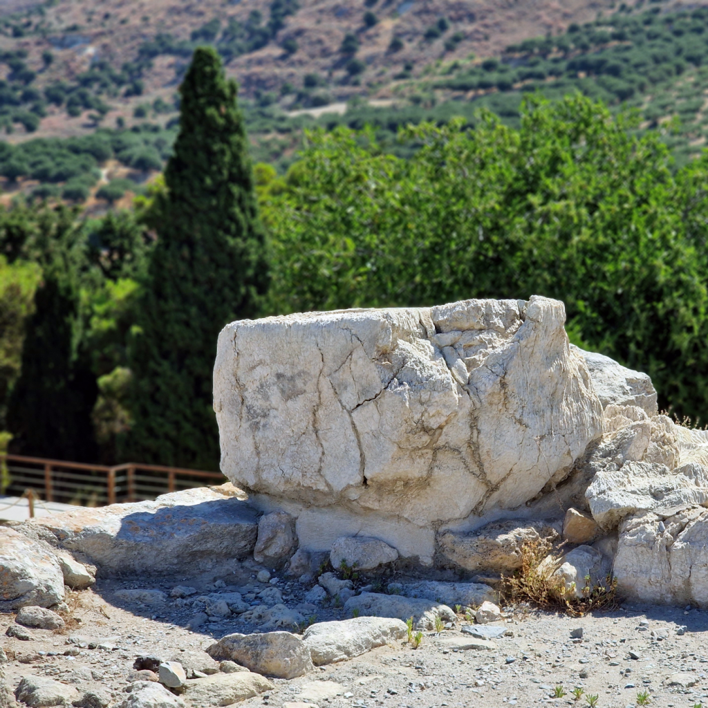 Дворецът на Кносос - друг голям камък