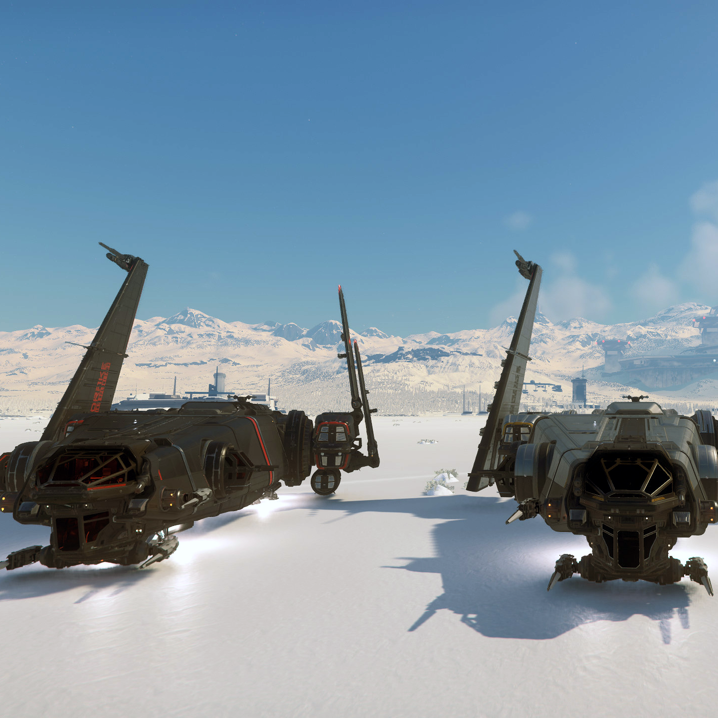 Zwei Drake Corsairs auf dem Eis vor New Babbage (microTech)