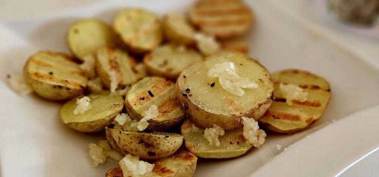 Lecker schmecker Kartoffeln mit Butter und Knoofi vom OptiGrill - Der ...